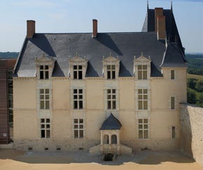 Chateau sainte-suzanne